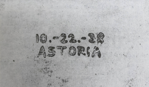 104.切斯特卡尔森在1938年10月22日于纽约州阿斯托里亚制成的第一个复印件.jpg